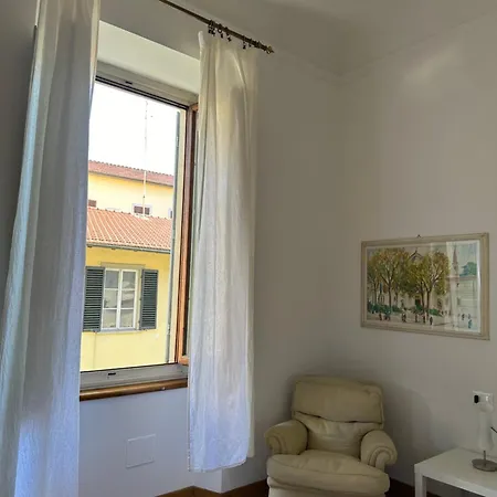 Poggi 7 * Florença