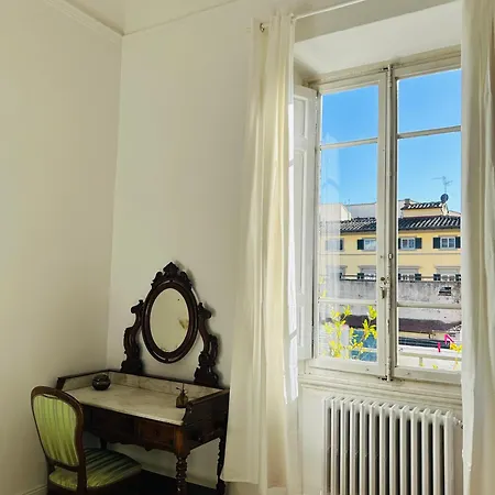 Apartment Poggi 7 *