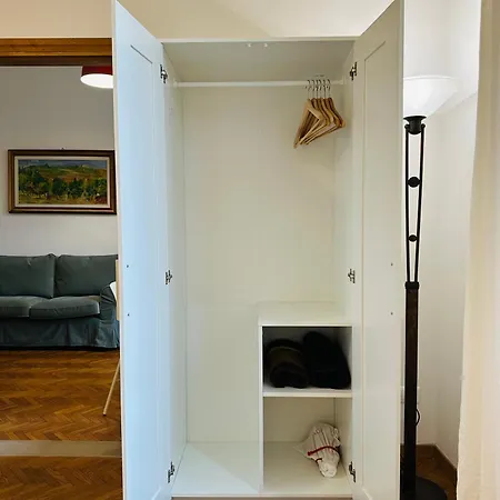 Apartamento Poggi 7 *